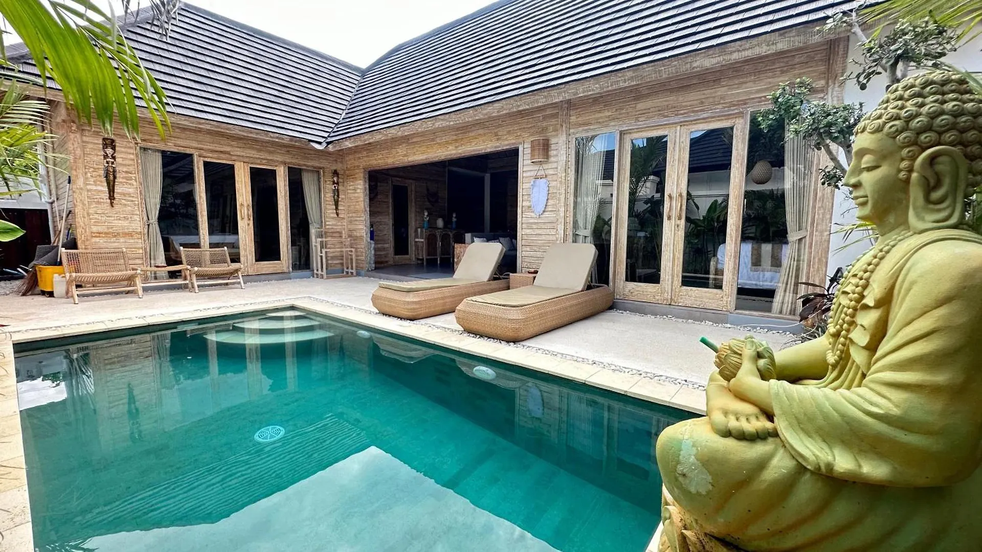 Homestay Kubu Dimel Suites And Villas Resort Nusa Dua  Indonesia