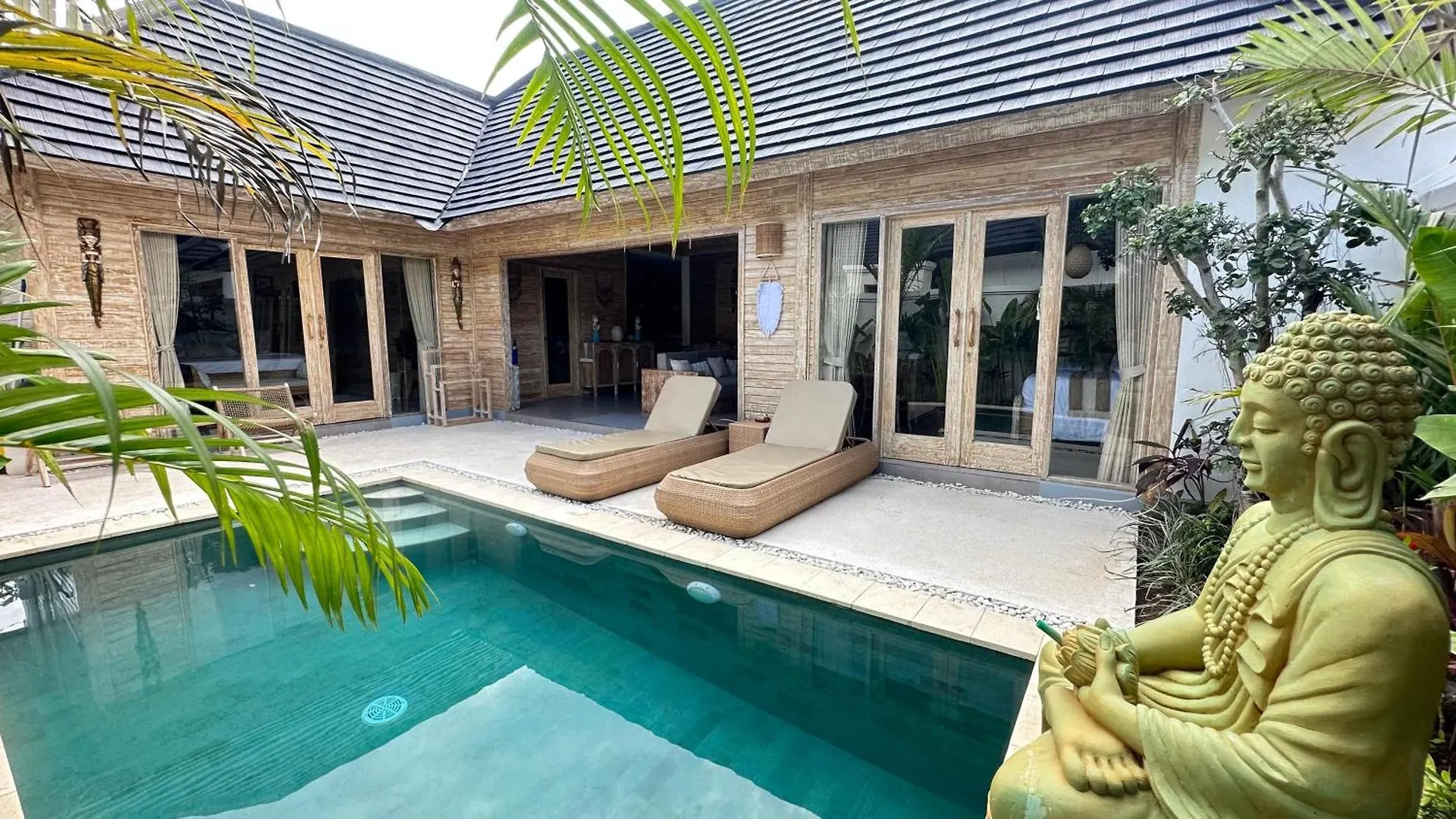 Kubu Dimel Suites And Villas Resort Nusa Dua  Alloggio in famiglia Nusa Dua (Bali)