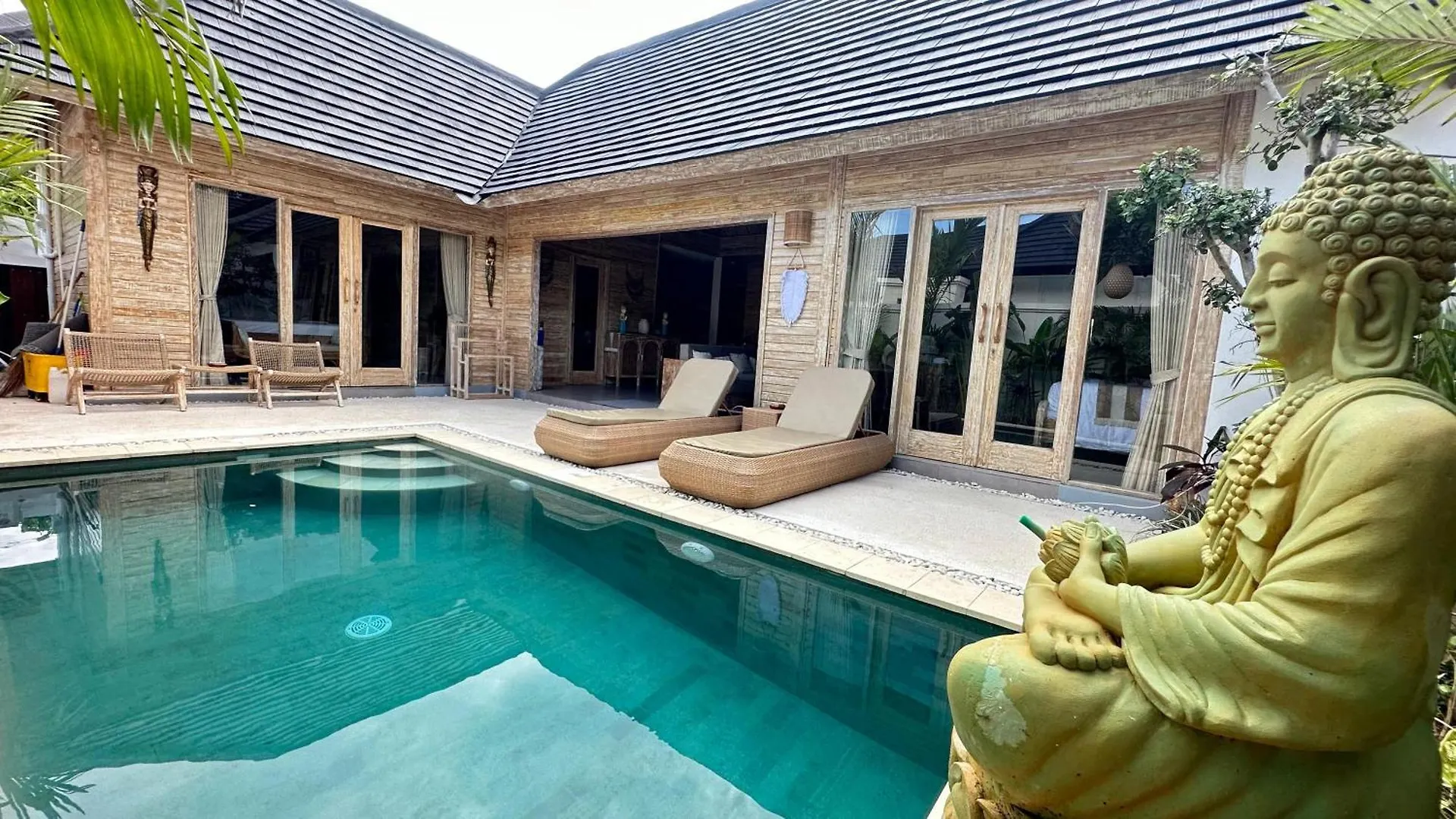 Homestay Kubu Dimel Suites And Villas Resort Nusa Dua