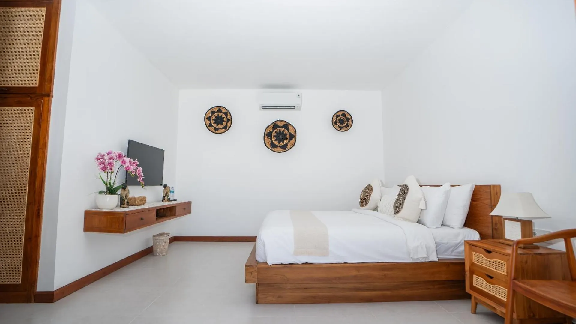 Kubu Dimel Suites And Villas Resort Nusa Dua  Homestay